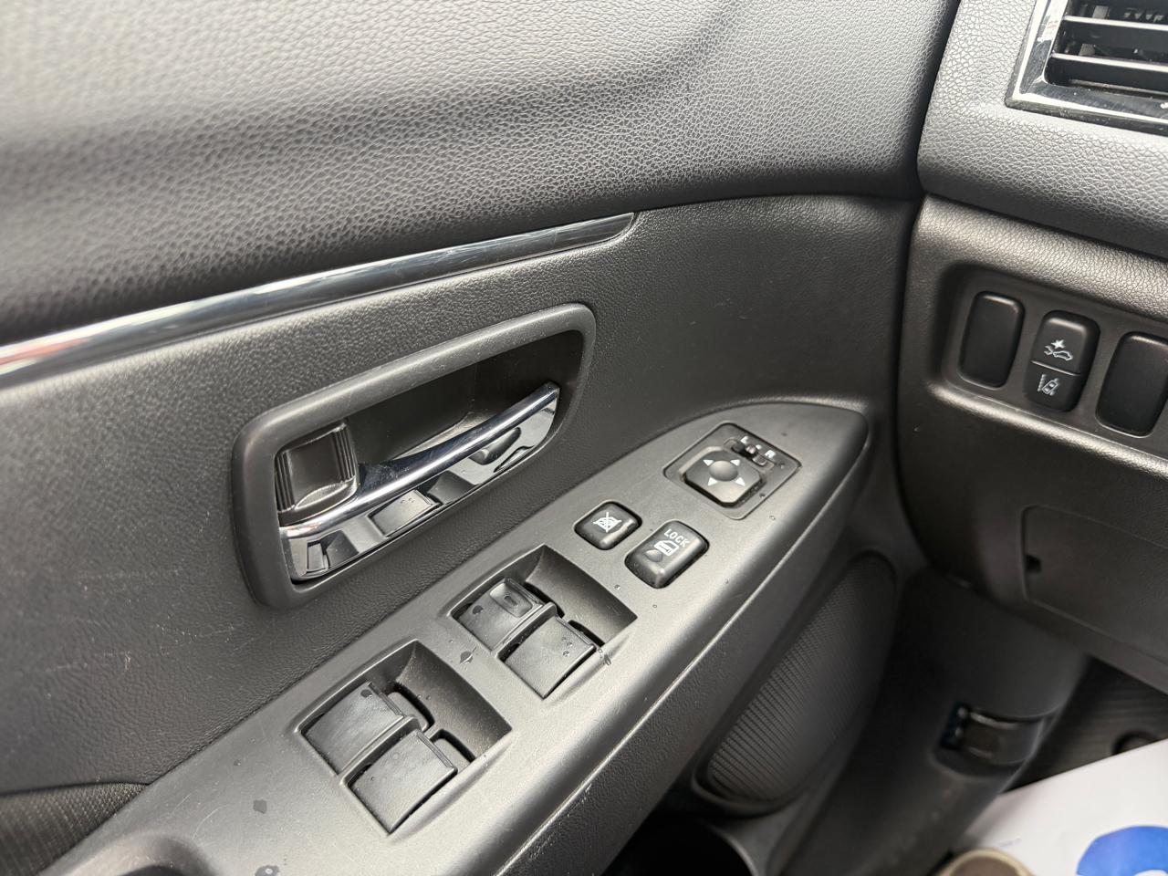 Mitsubishi Outlander Sport 2.0 ES CVT 2021