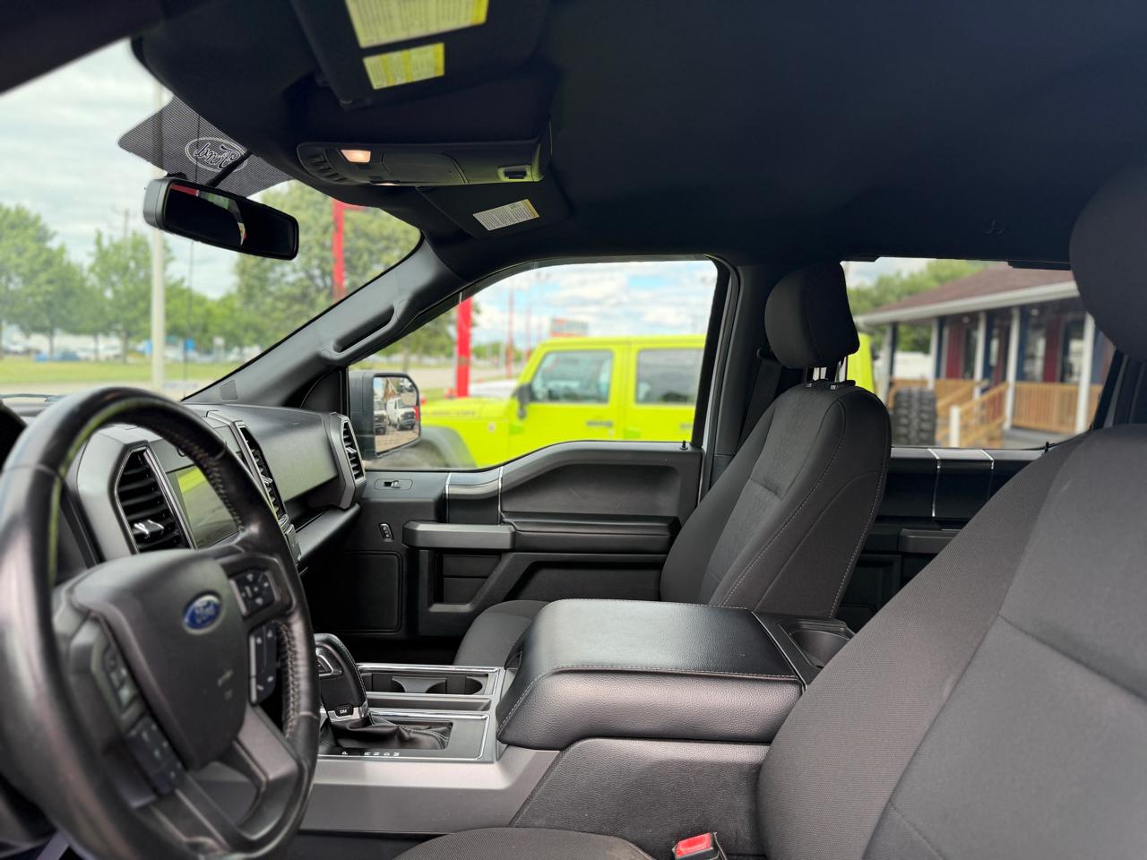 Ford F-150 XLT SuperCrew 4WD 2018