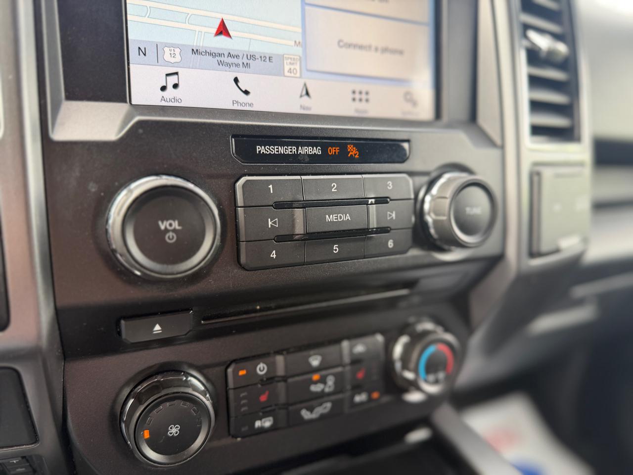 Ford F-150 XLT SuperCrew 4WD 2018