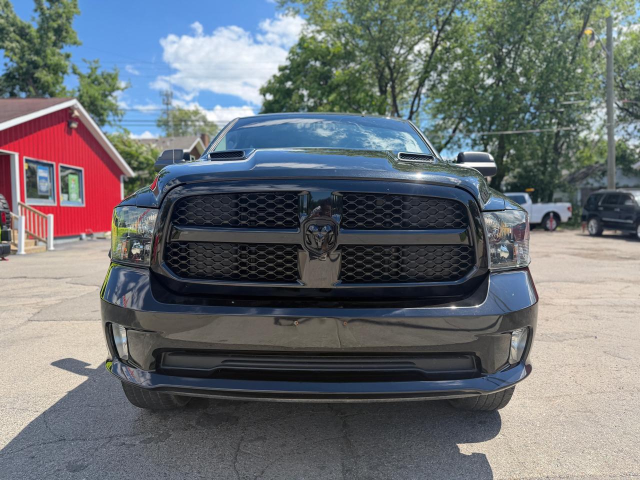 RAM 1500 Classic Express 4x4 Crew Cab 5'7" Box 2019