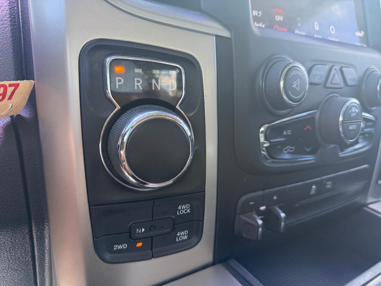 RAM 1500 Classic Express 4x4 Crew Cab 5'7" Box 2019