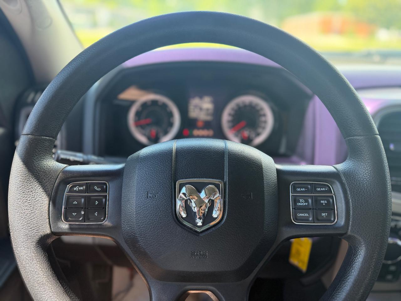 RAM 1500 Classic Express 4x4 Crew Cab 5'7" Box 2019