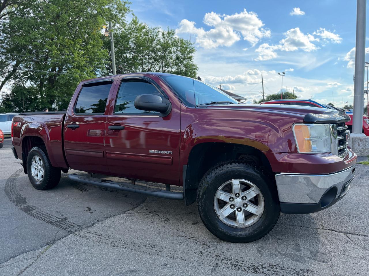 GMC Sierra 1500 SLE Crew Cab 4WD 2013