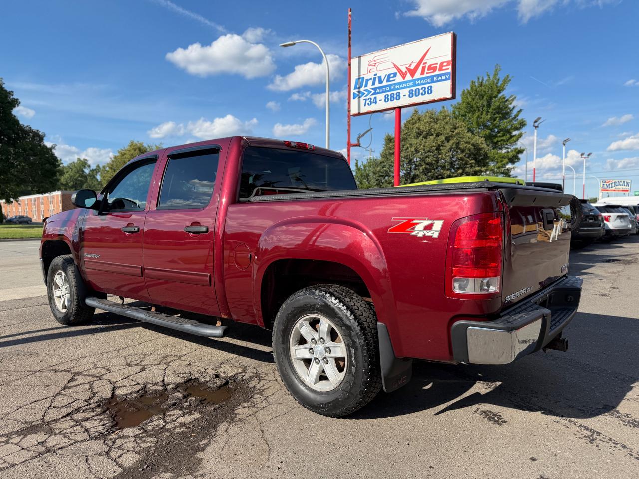 GMC Sierra 1500 SLE Crew Cab 4WD 2013