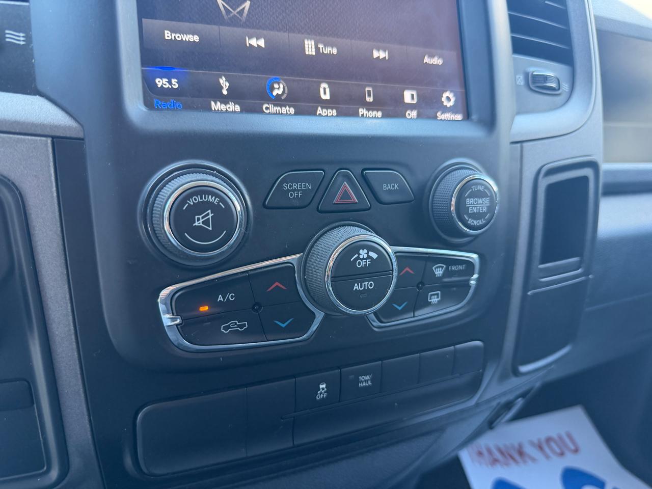 RAM 1500 Classic Express 4x4 Crew Cab 5'7" Box 2019