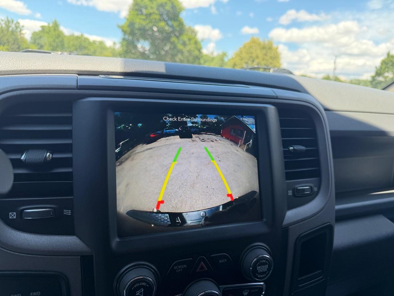RAM 1500 Classic Express 4x4 Crew Cab 5'7" Box 2019