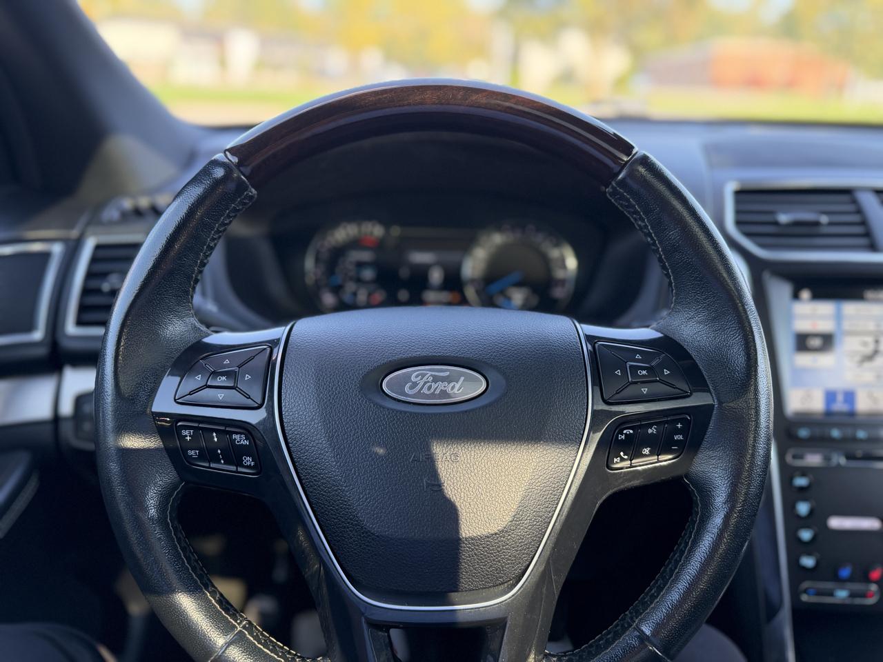 Ford Explorer Platinum AWD 2018
