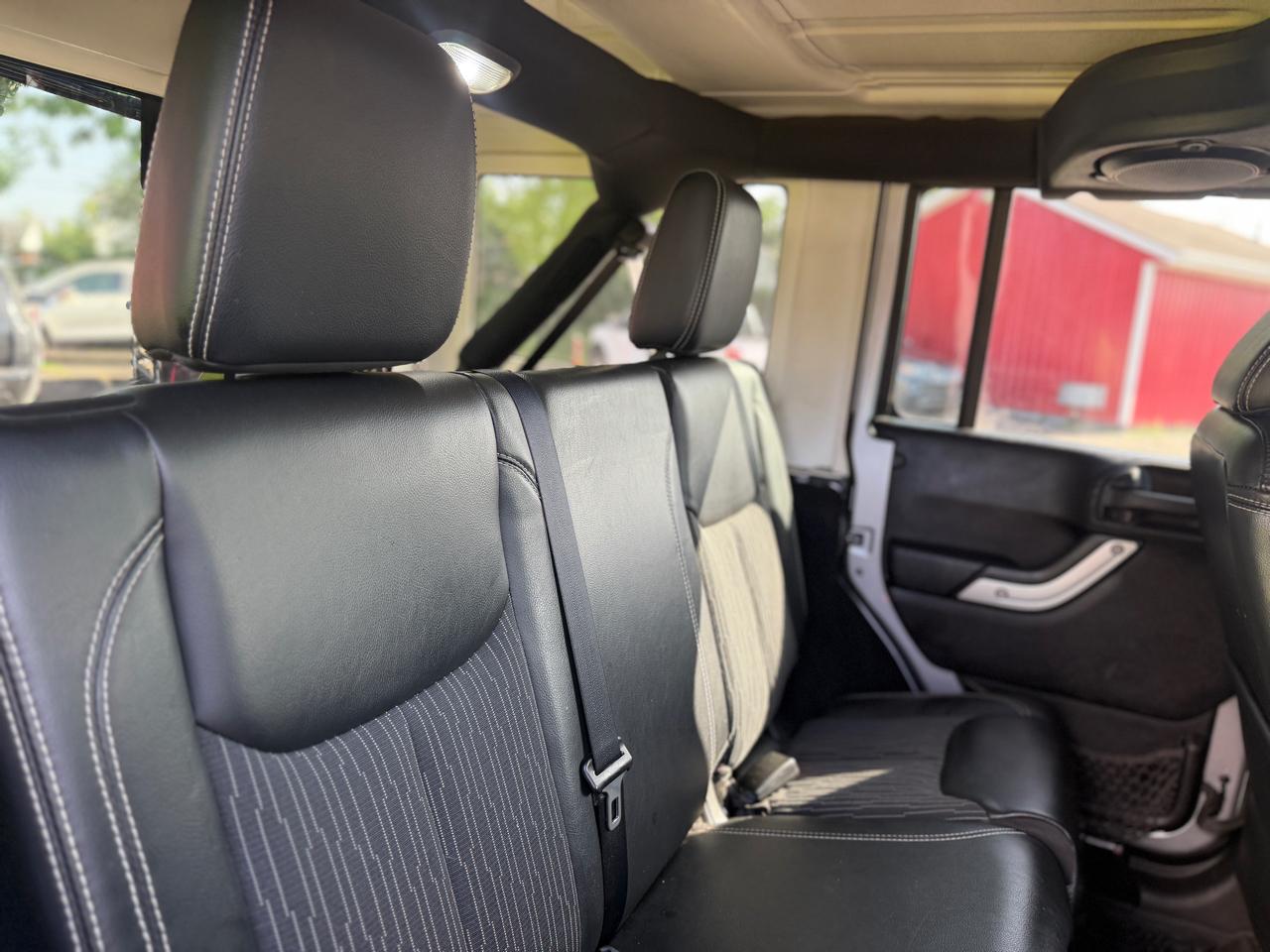Jeep Wrangler  2014