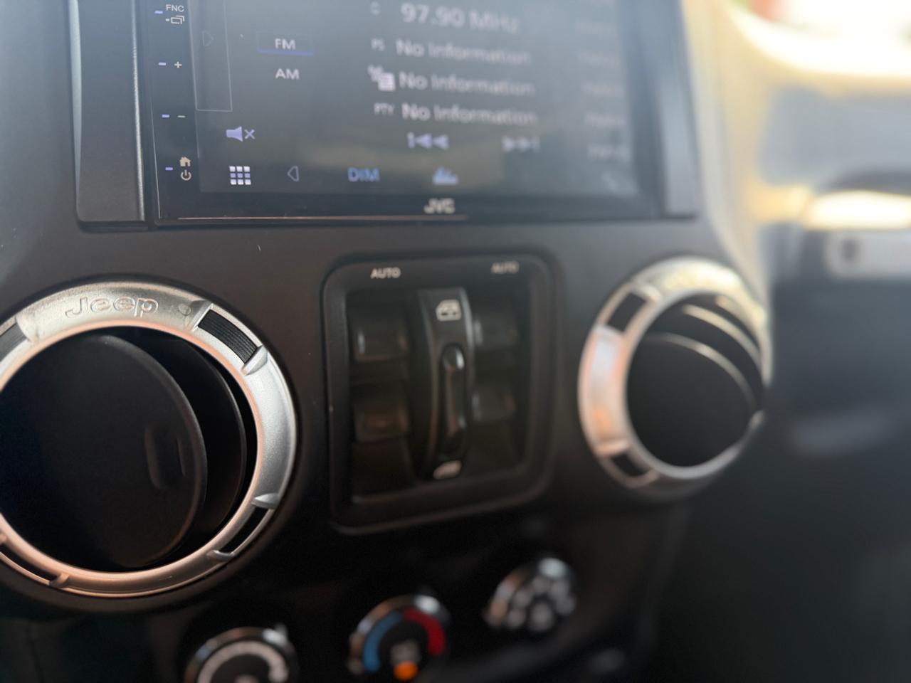 Jeep Wrangler  2014