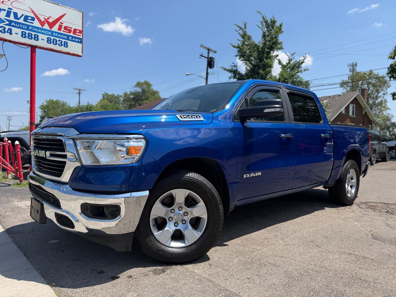 RAM 1500 Big Horn Crew Cab 4WD 2019