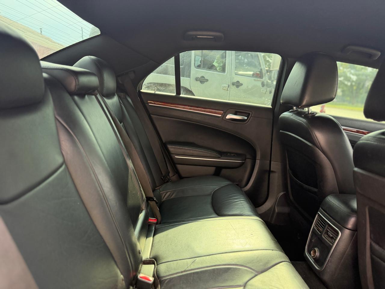 Chrysler 300 AWD 2013