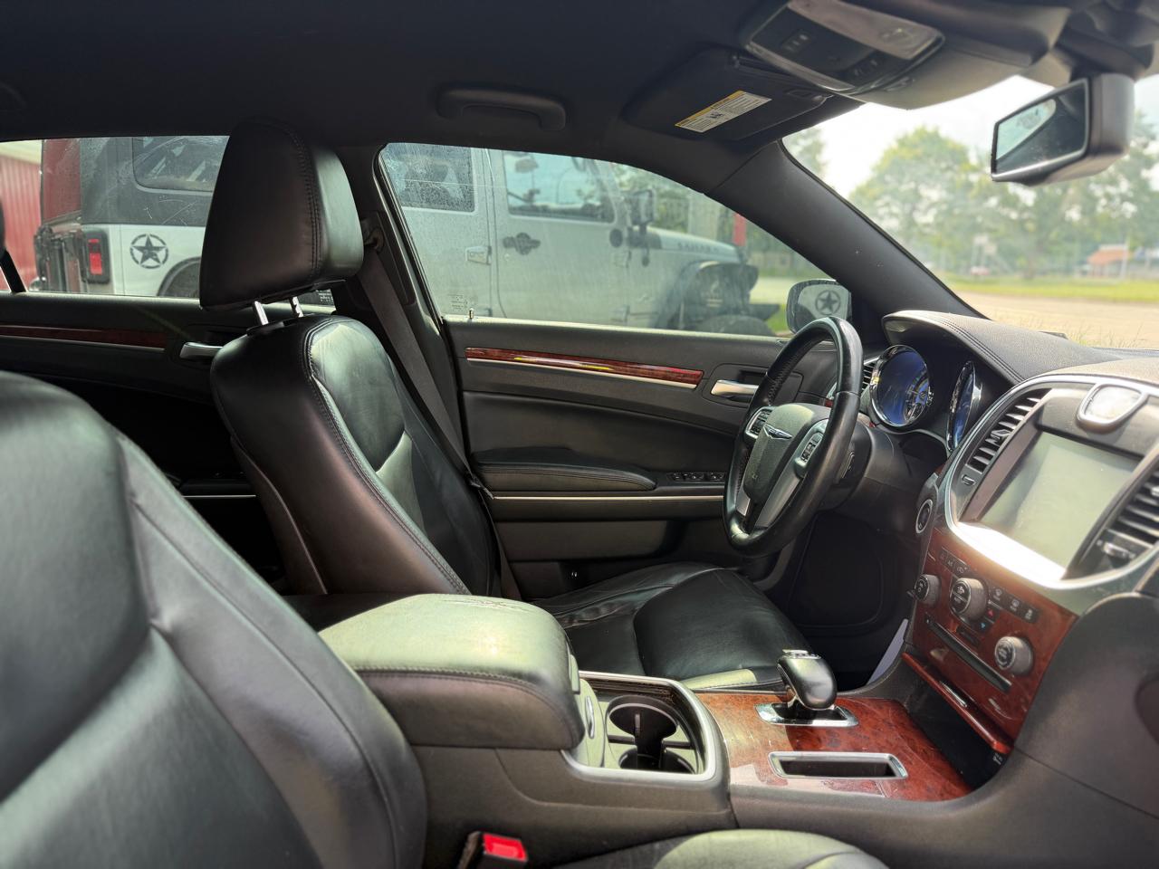 Chrysler 300 AWD 2013