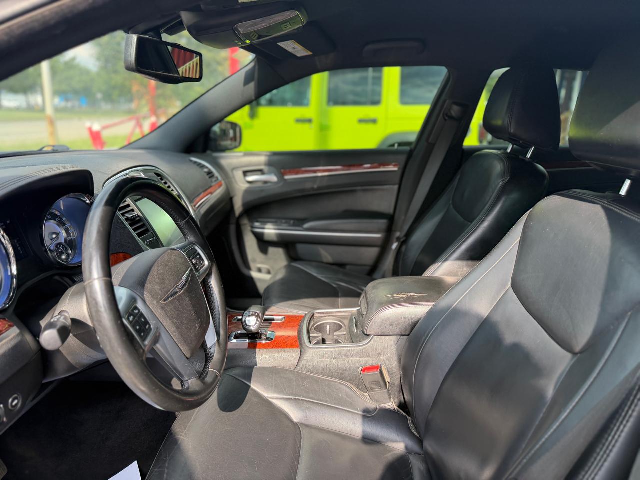 Chrysler 300 AWD 2013