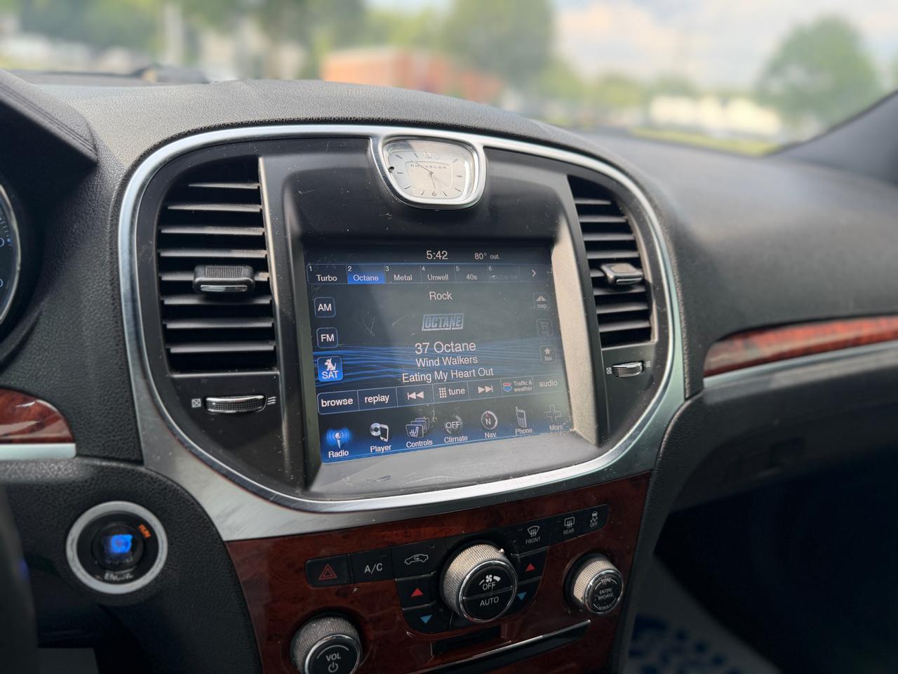 Chrysler 300 AWD 2013