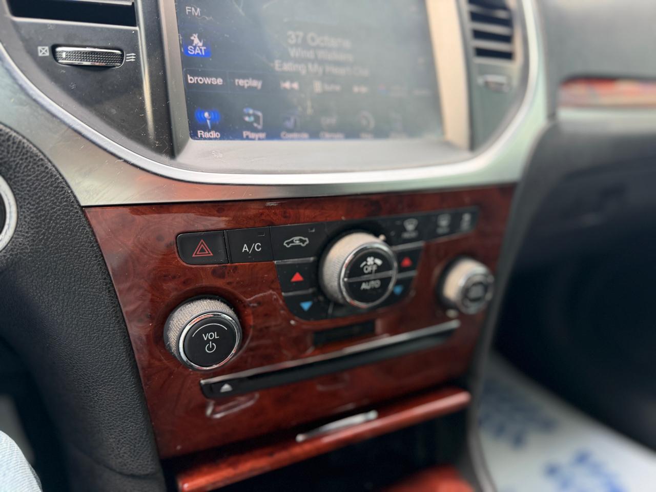 Chrysler 300 AWD 2013