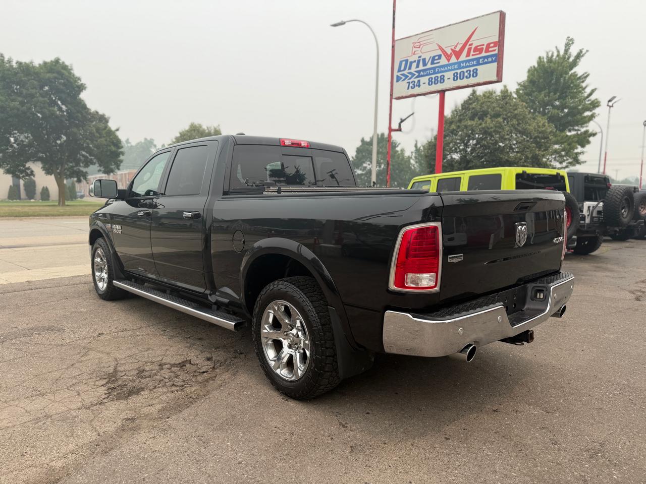 RAM 1500 Laramie Crew Cab 4WD 2017