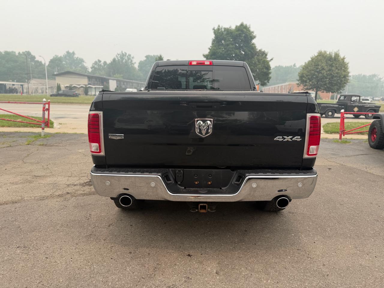 RAM 1500 Laramie Crew Cab 4WD 2017