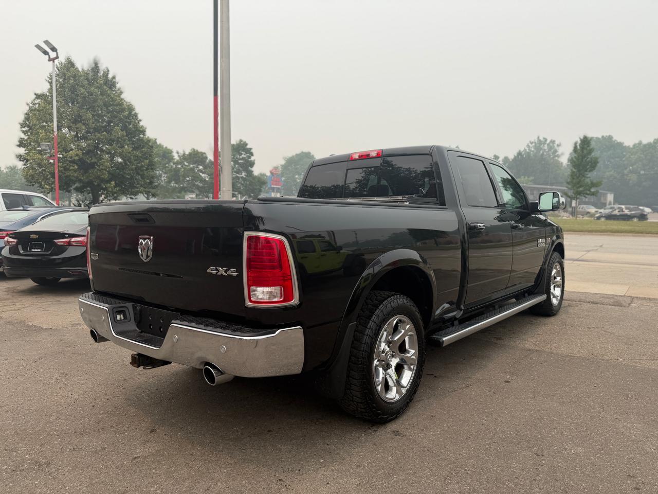RAM 1500 Laramie Crew Cab 4WD 2017