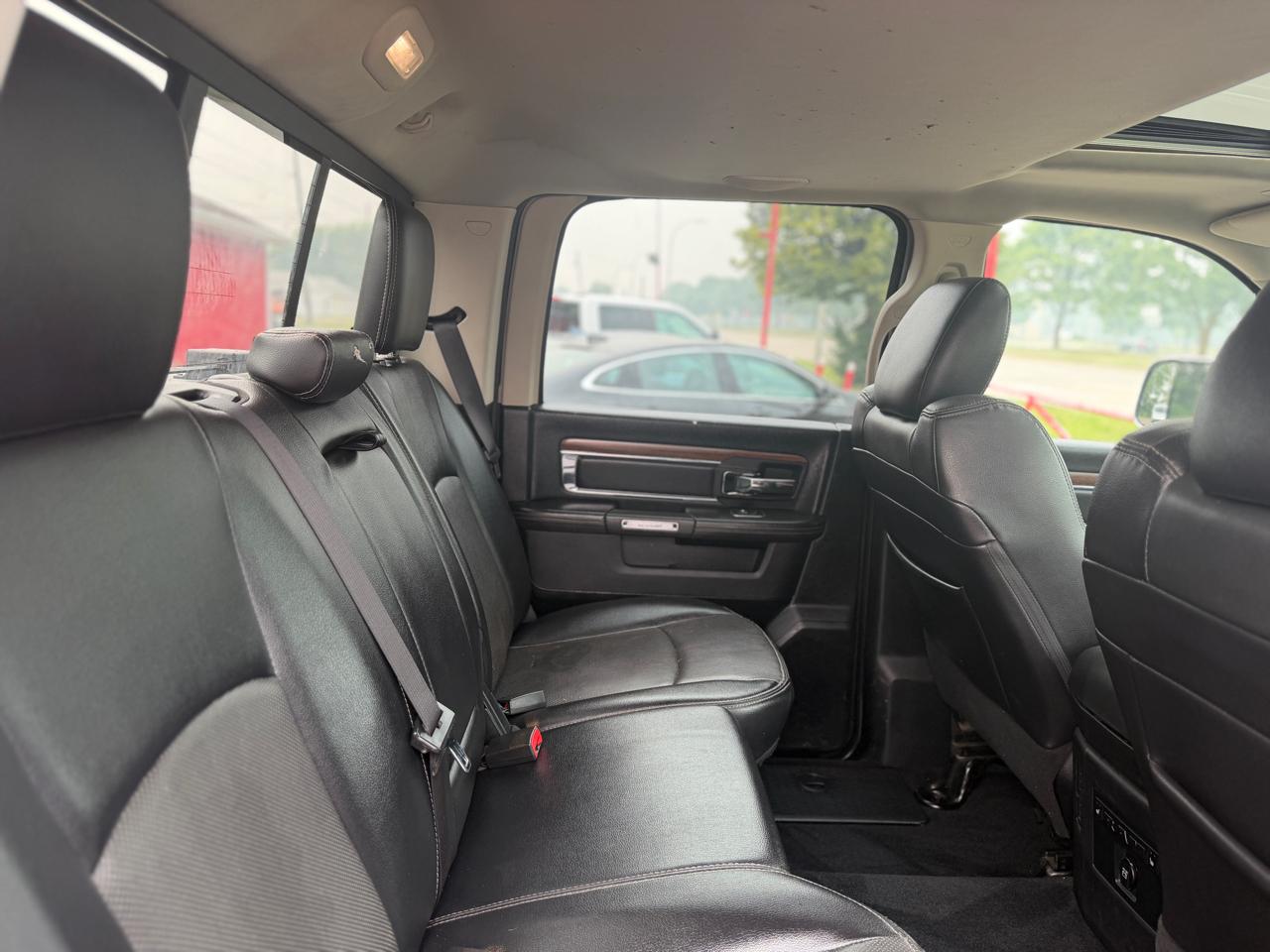 RAM 1500 Laramie Crew Cab 4WD 2017