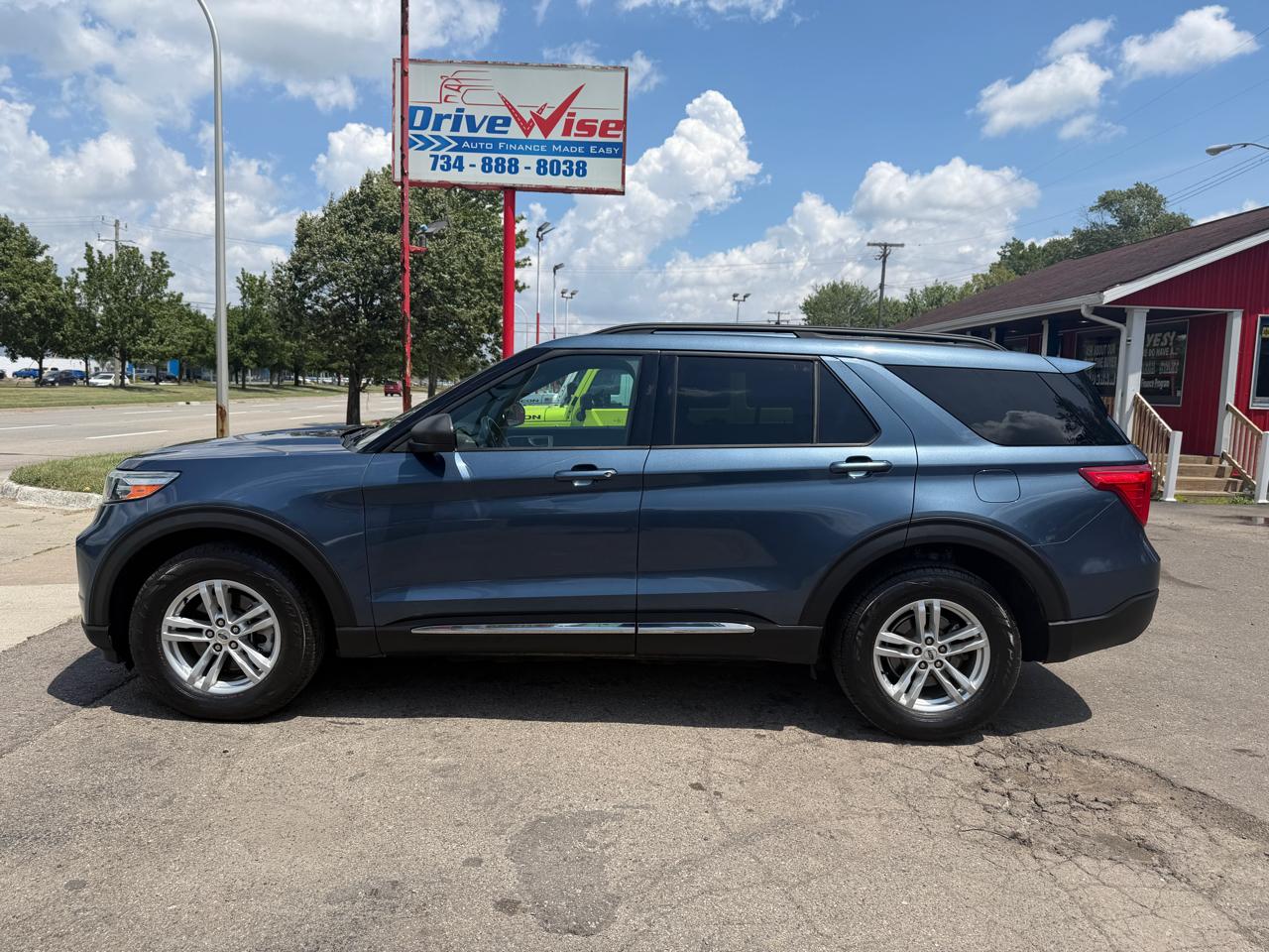 Ford Explorer XLT 4WD 2020
