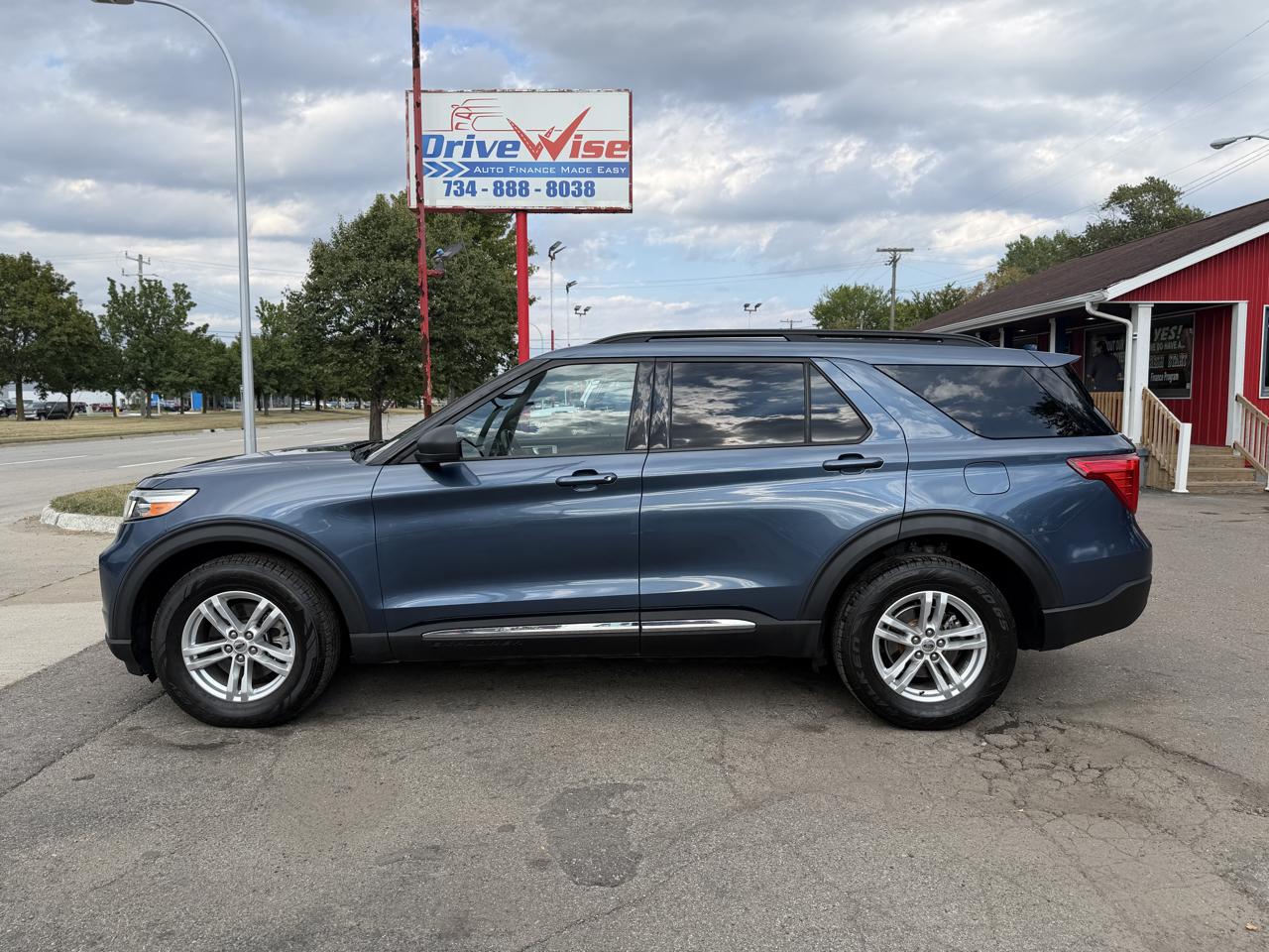 Ford Explorer XLT 4WD 2020