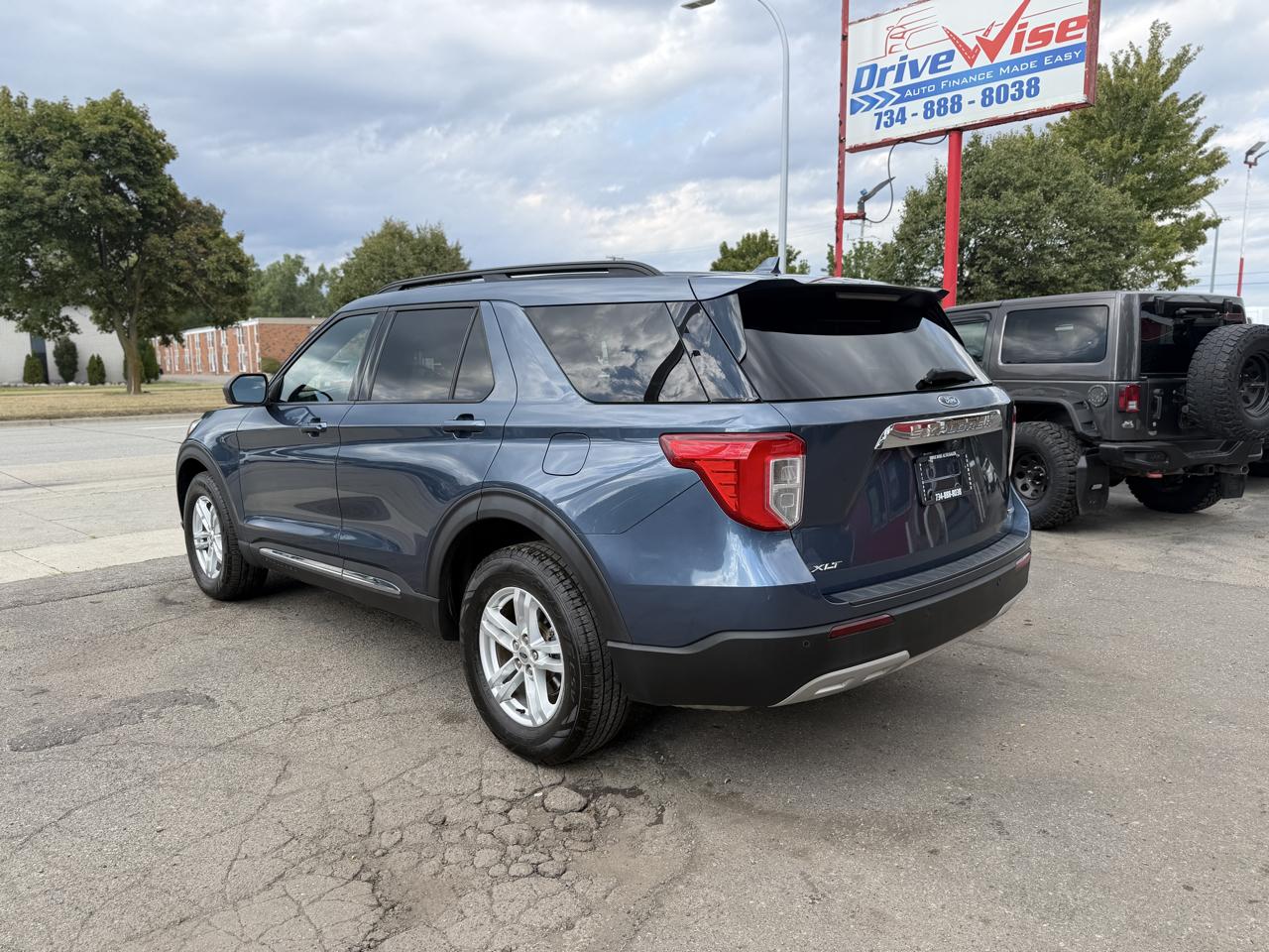 Ford Explorer XLT 4WD 2020