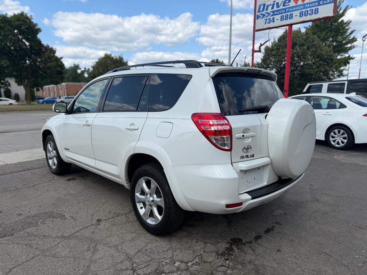 Toyota RAV4 Limited I4 4WD 2012