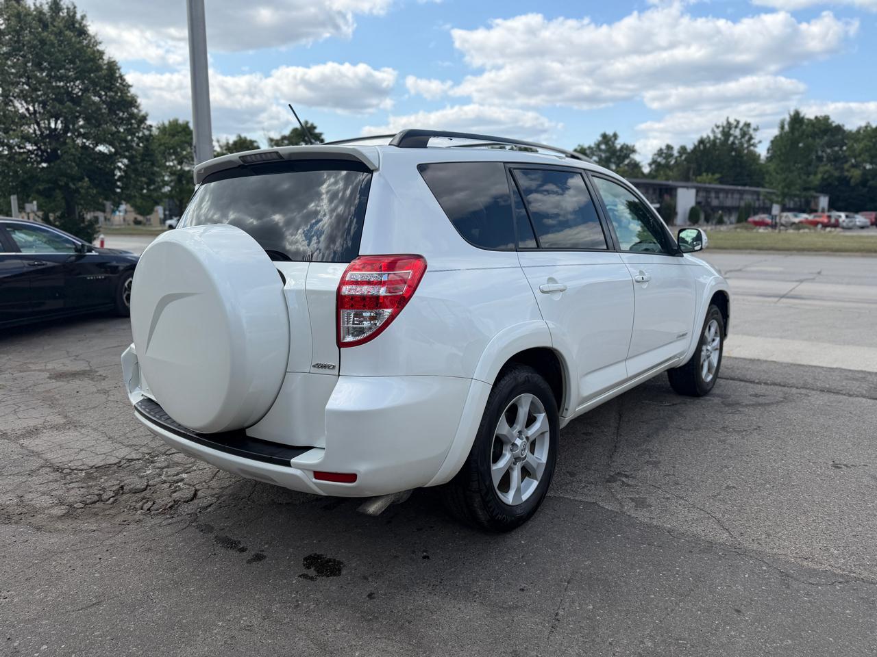 Toyota RAV4 Limited I4 4WD 2012