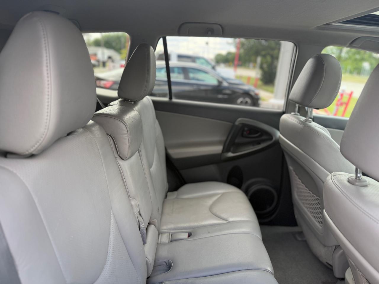 Toyota RAV4 Limited I4 4WD 2012