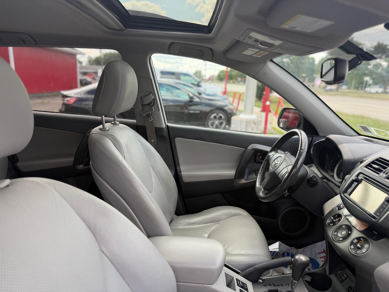 Toyota RAV4 Limited I4 4WD 2012