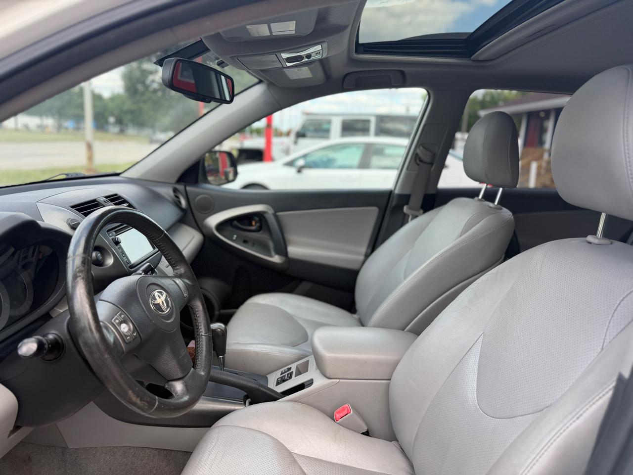 Toyota RAV4 Limited I4 4WD 2012