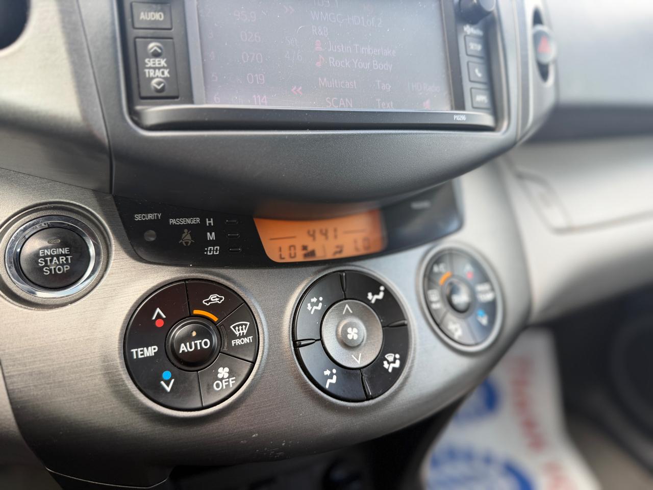 Toyota RAV4 Limited I4 4WD 2012