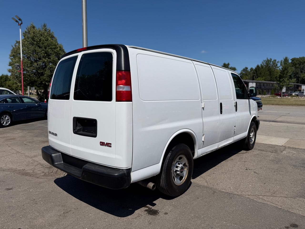 GMC Savana G2500 Cargo 2021