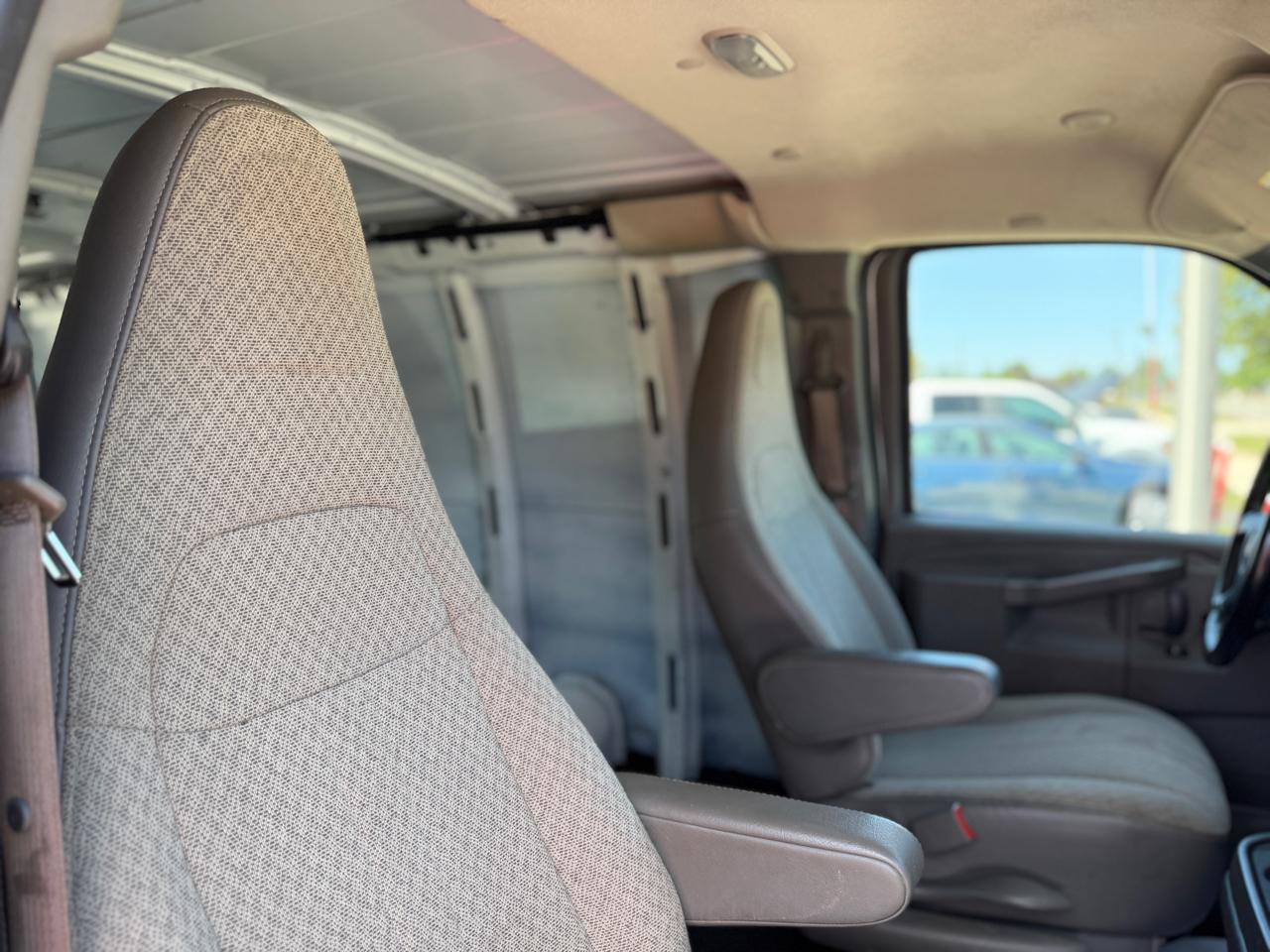 GMC Savana G2500 Cargo 2021