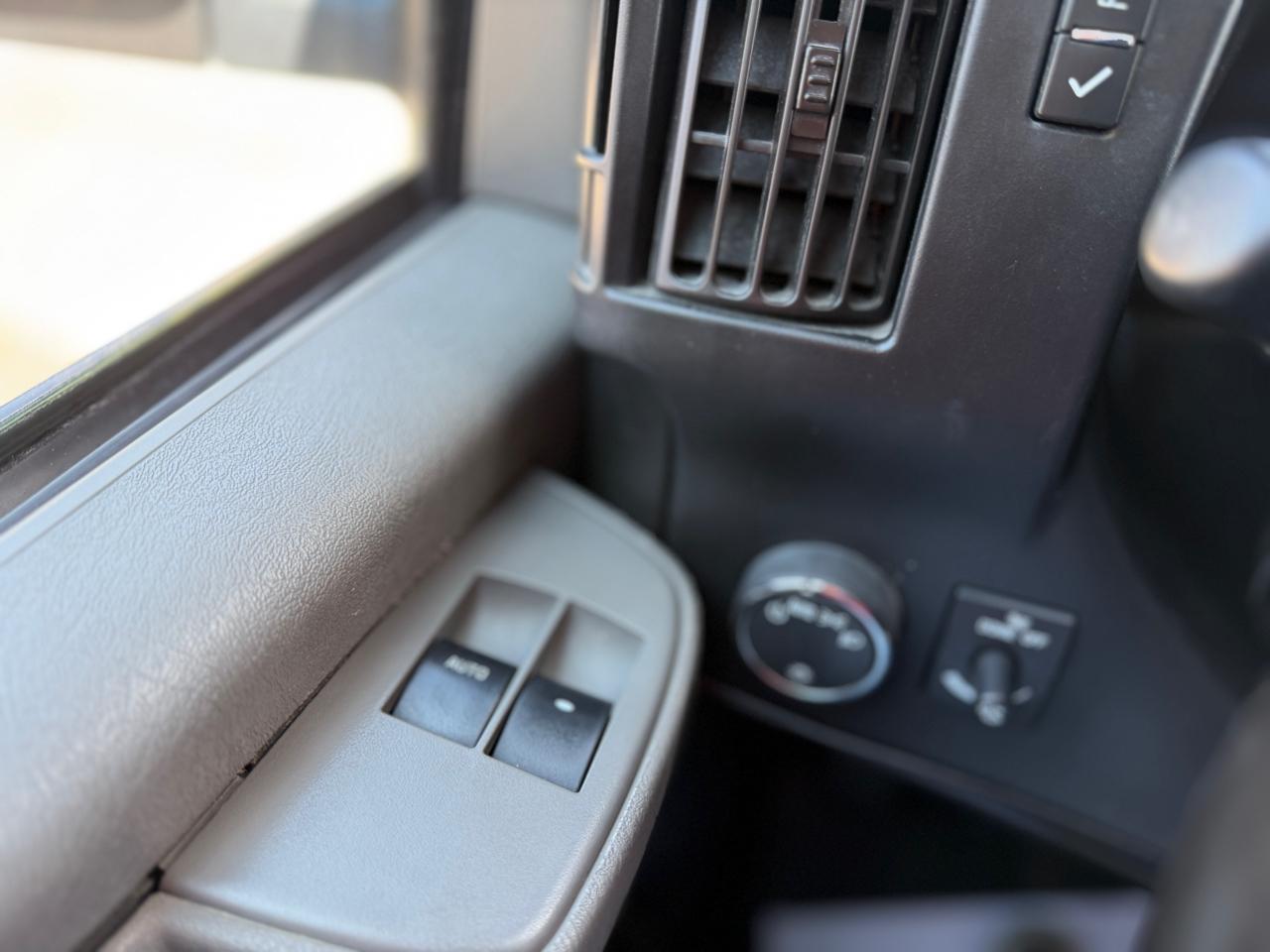 GMC Savana G2500 Cargo 2021
