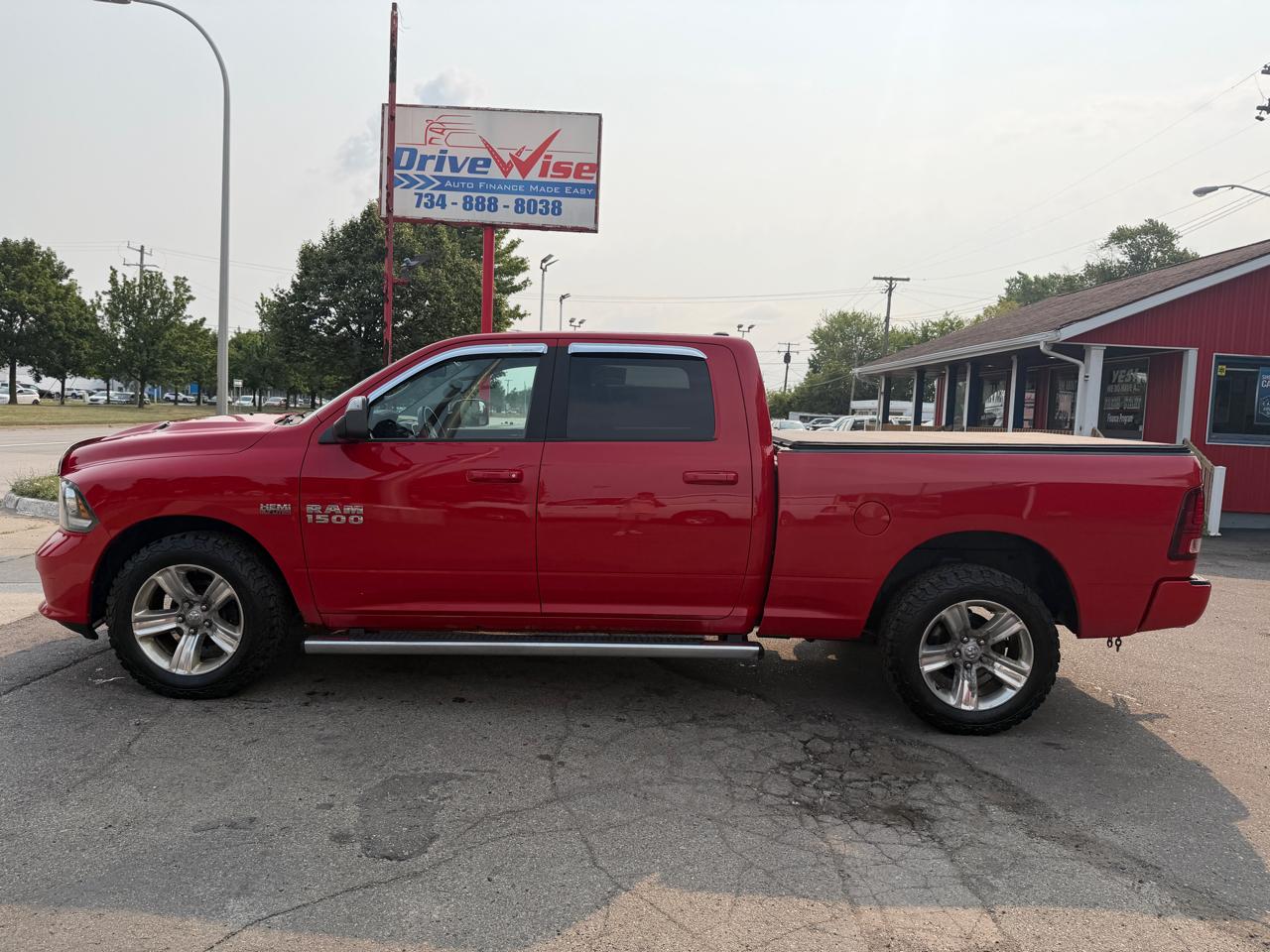 RAM 1500 Sport Crew Cab 4WD 2017