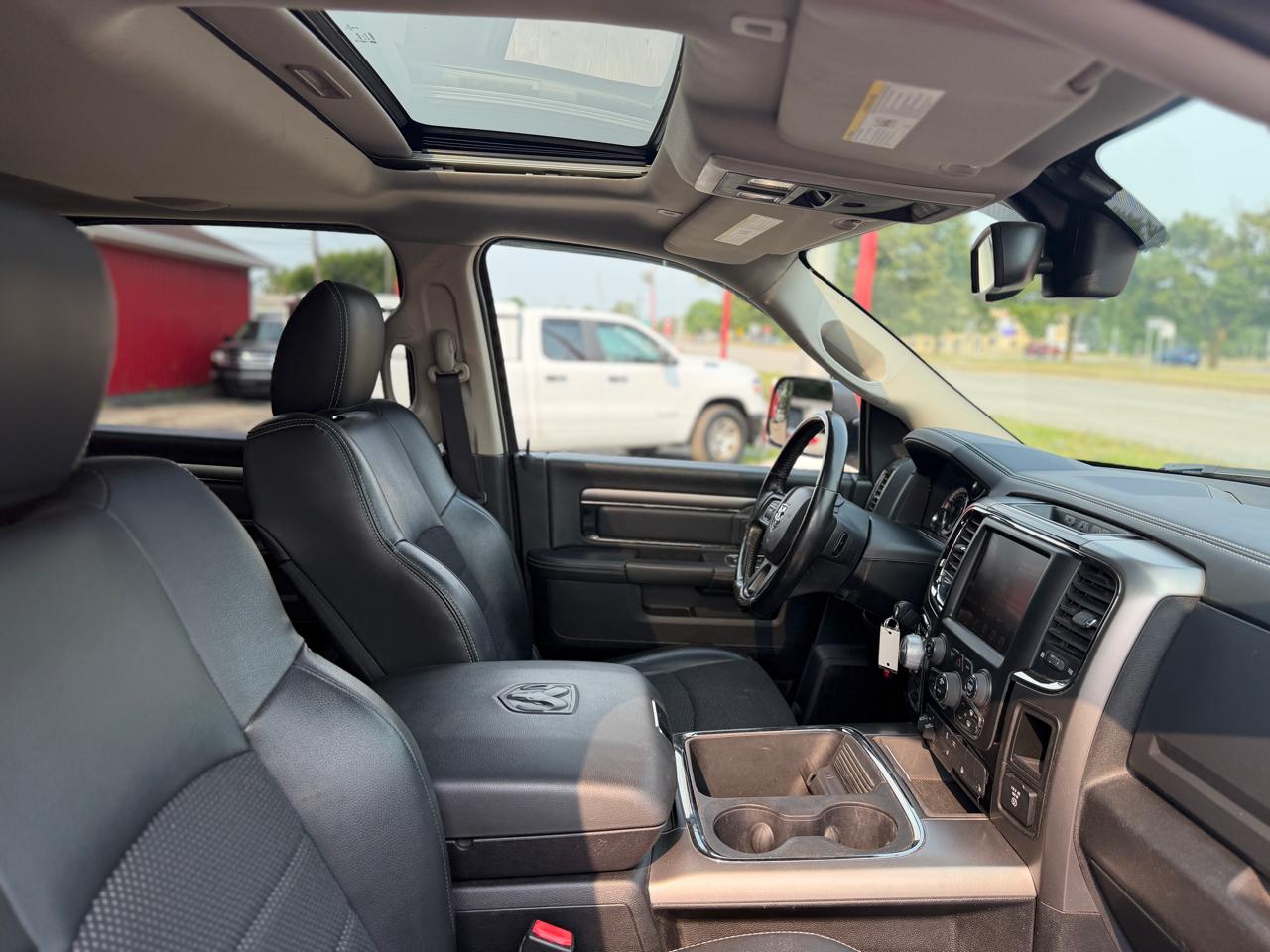 RAM 1500 Sport Crew Cab 4WD 2017