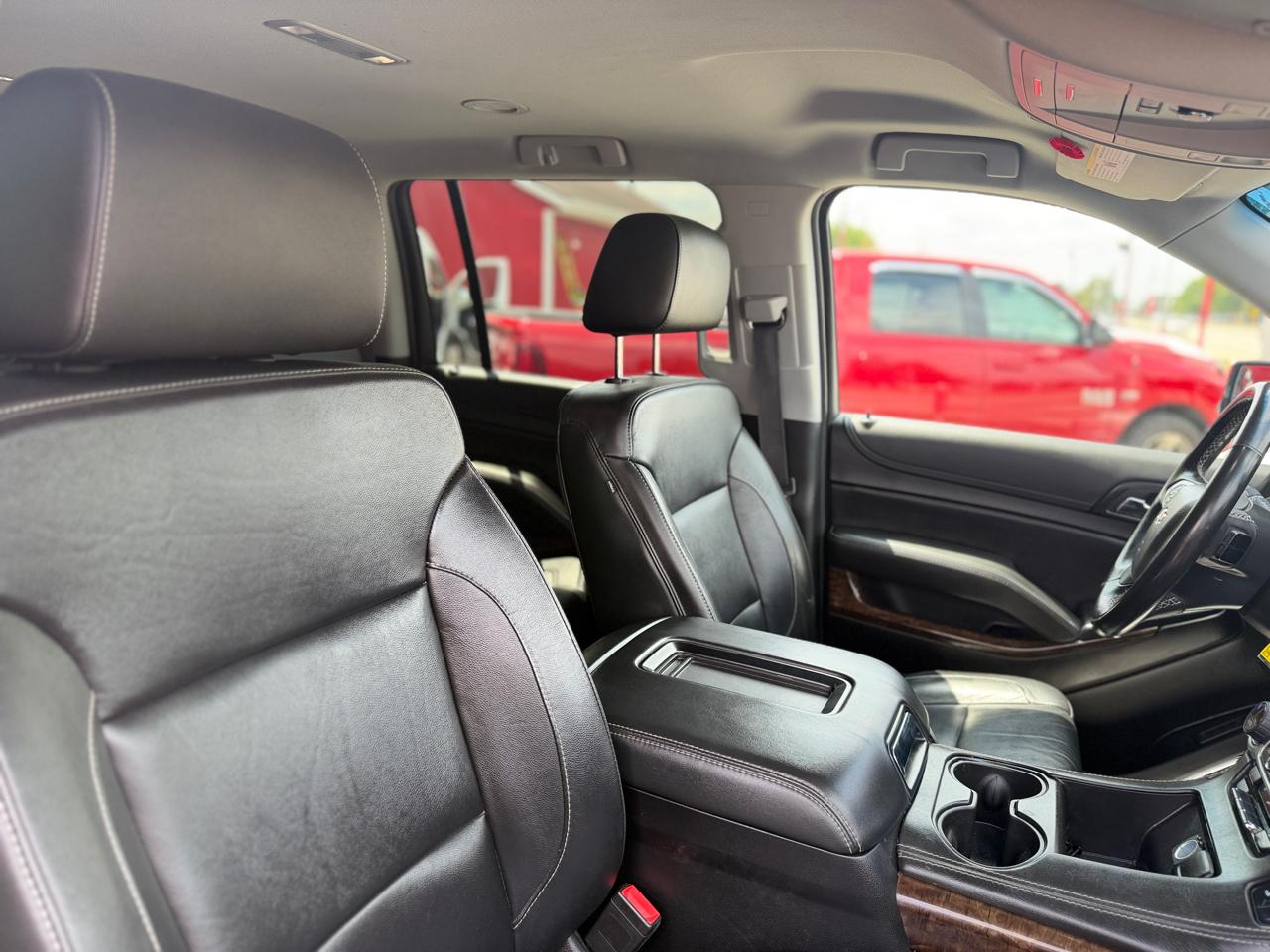 Chevrolet Suburban LT 4WD 2020