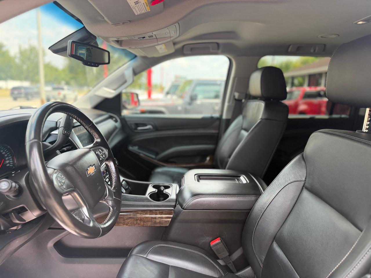 Chevrolet Suburban LT 4WD 2020