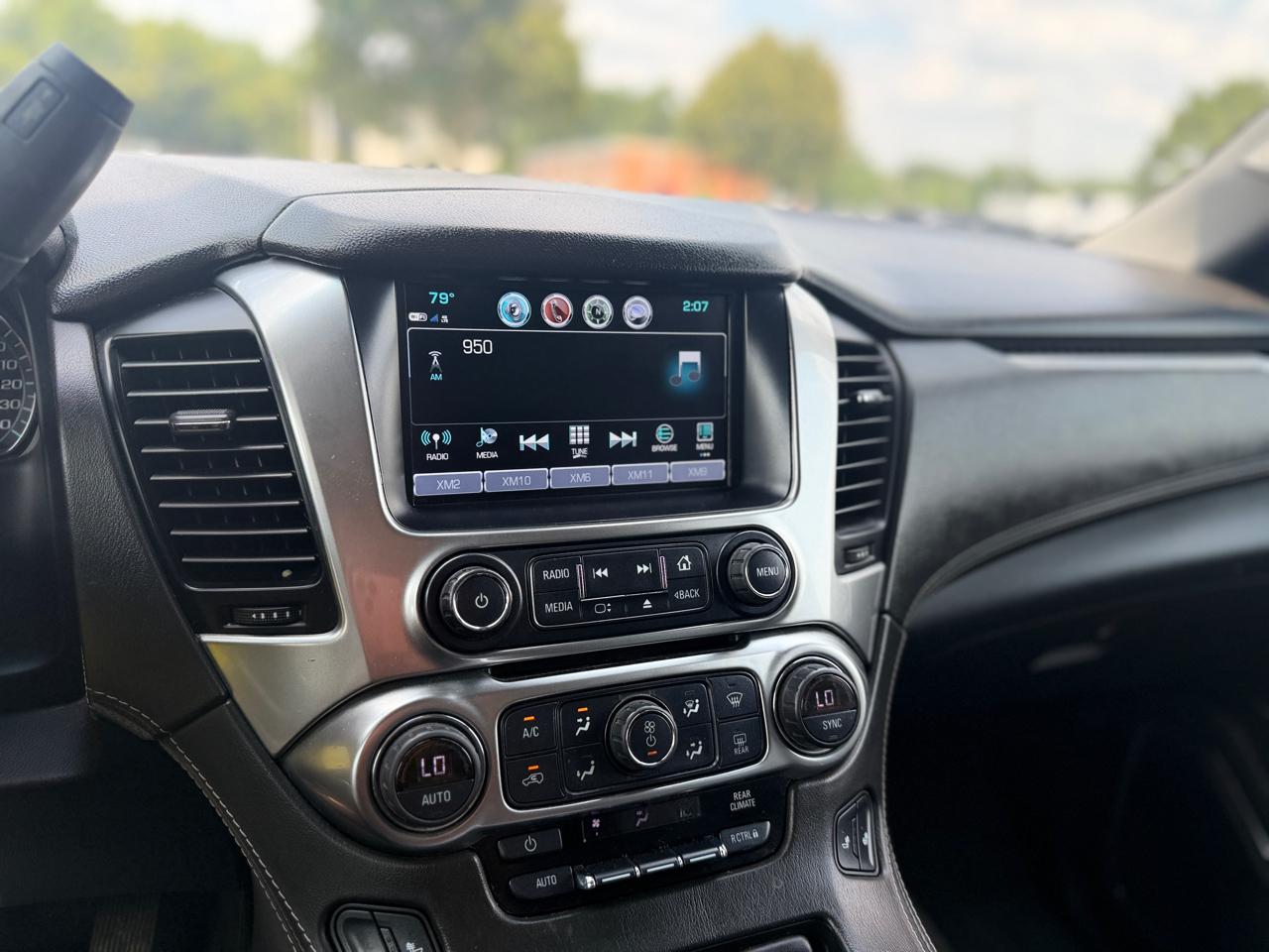Chevrolet Suburban LT 4WD 2020