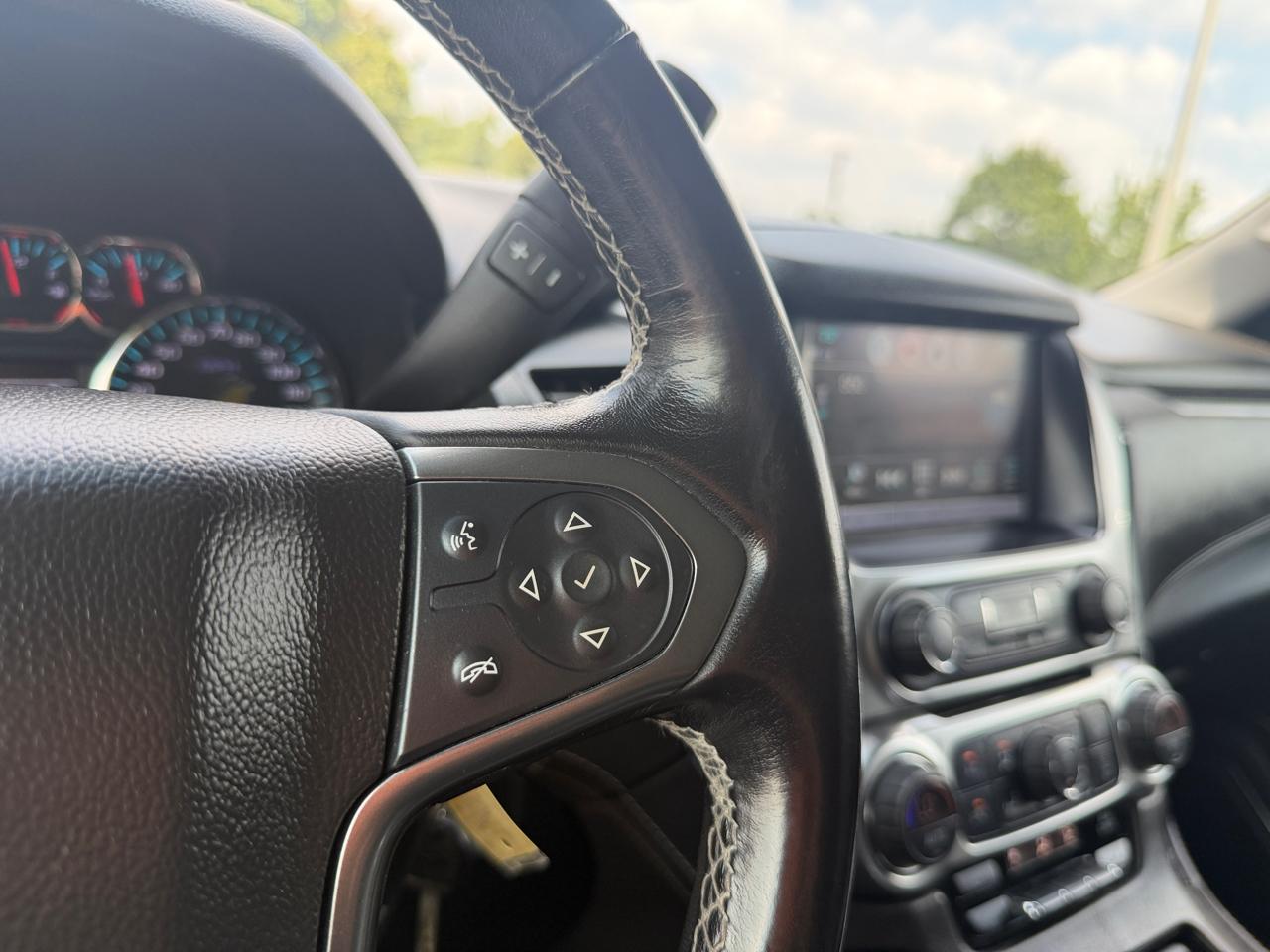 Chevrolet Suburban LT 4WD 2020