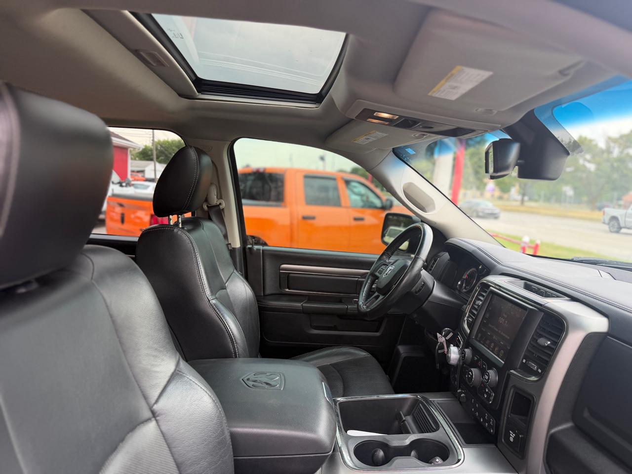 RAM 1500 Sport Crew Cab 4WD 2016