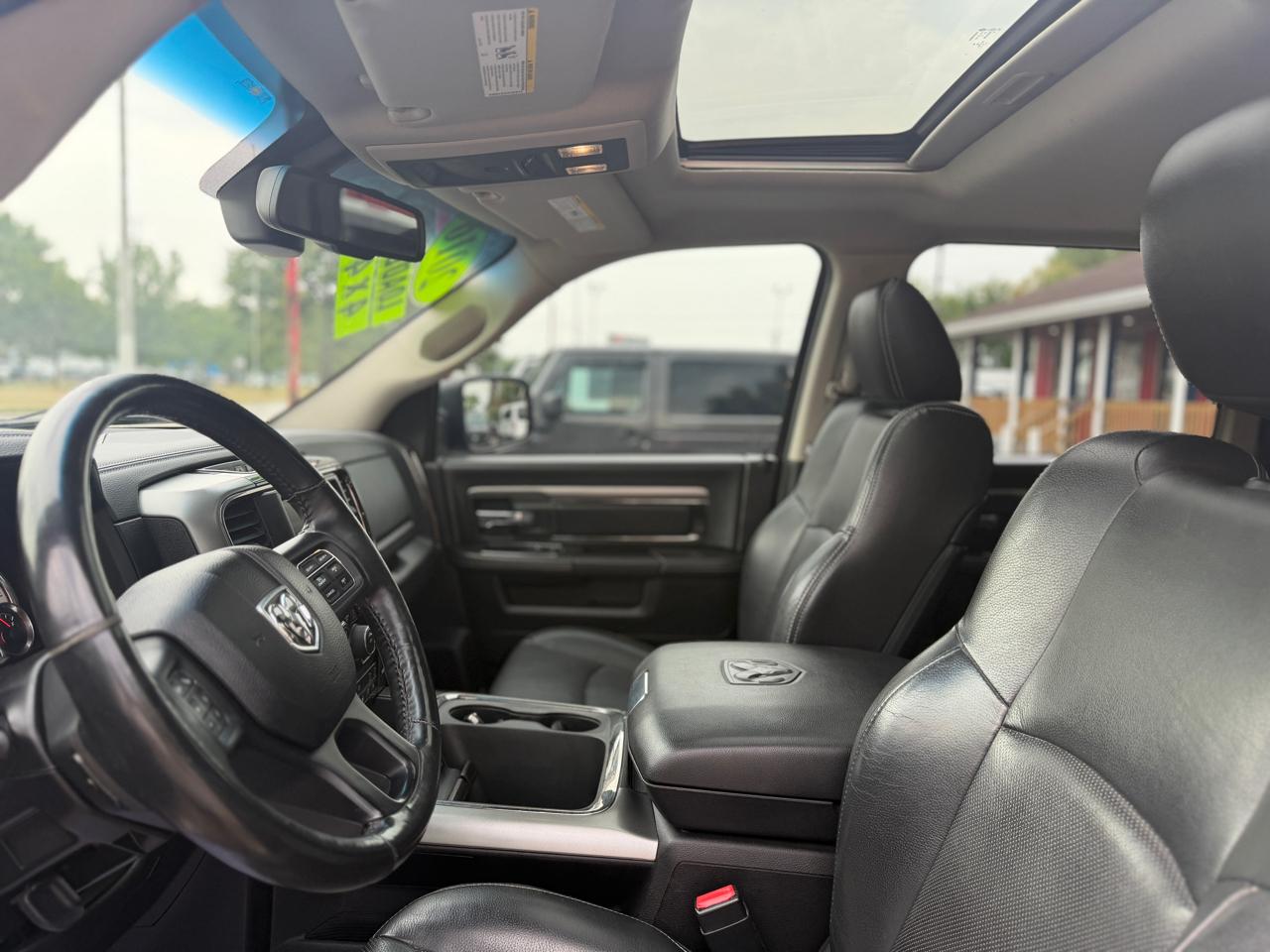 RAM 1500 Sport Crew Cab 4WD 2016