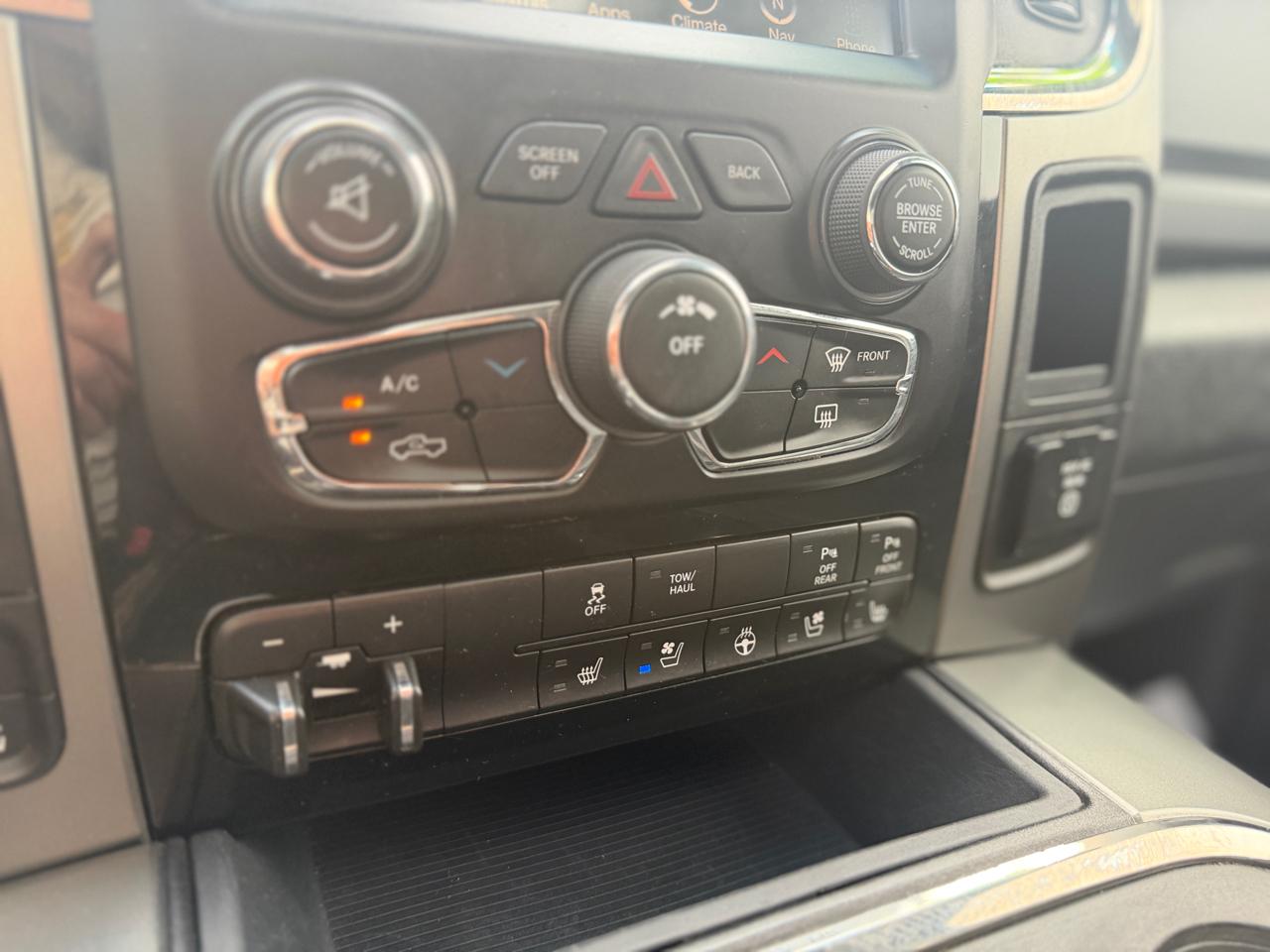 RAM 1500 Sport Crew Cab 4WD 2016
