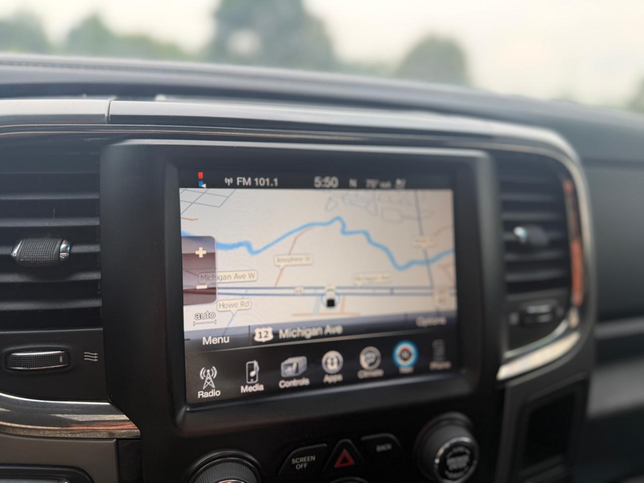 RAM 1500 Sport Crew Cab 4WD 2016