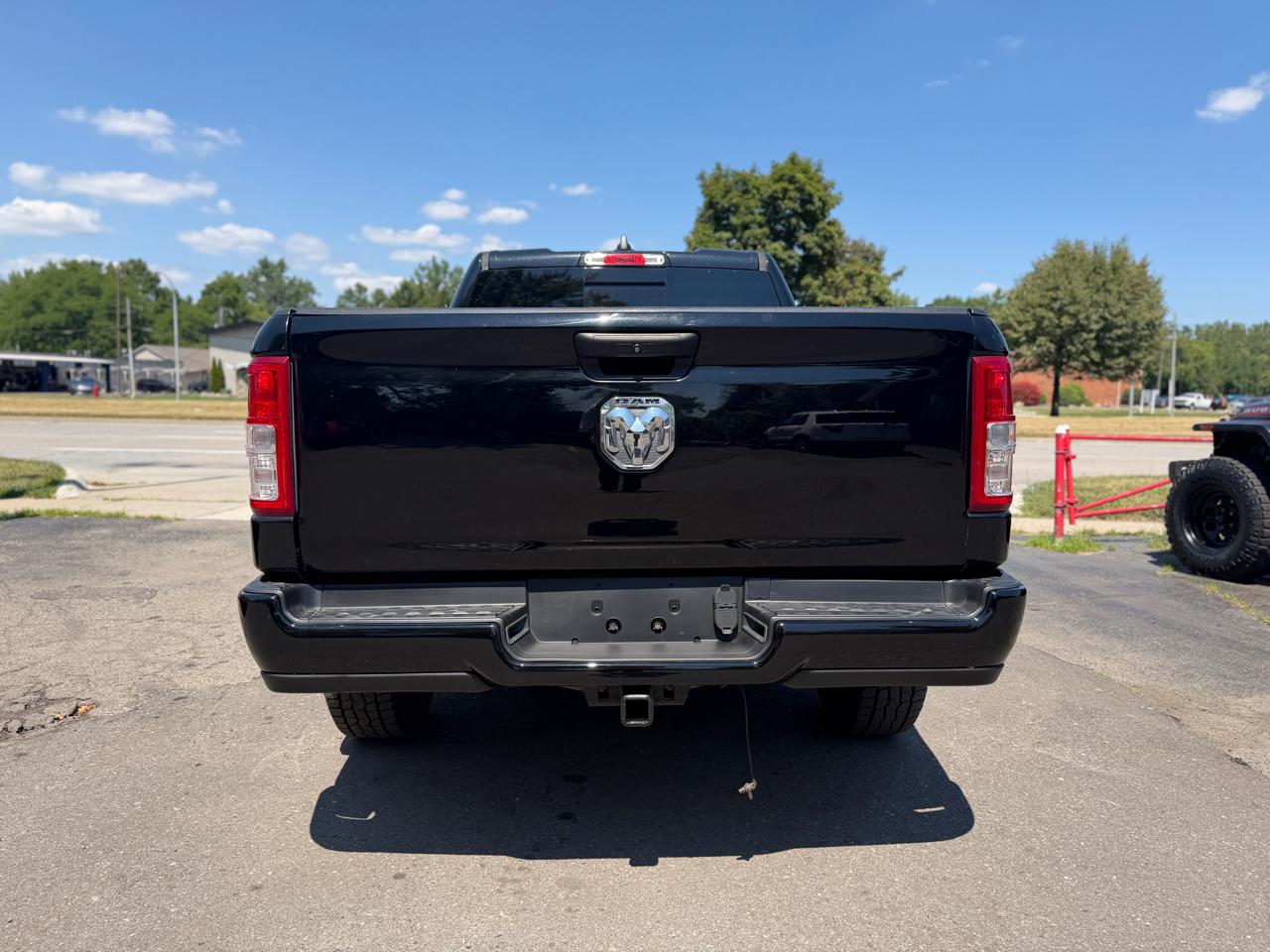RAM 1500 Tradesman 4x4 Quad Cab 6'4" Box 2019