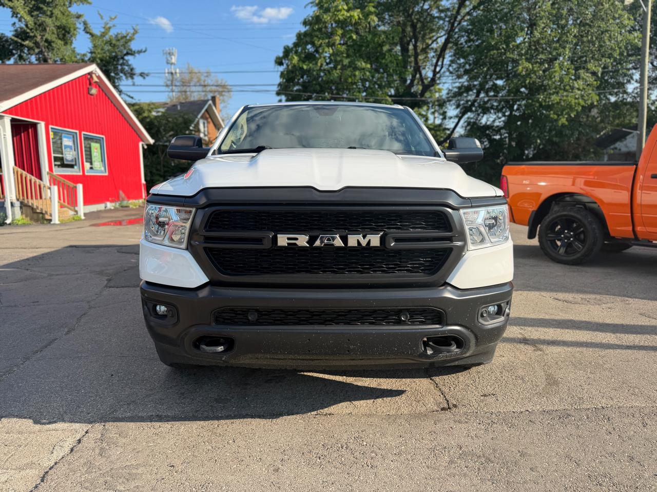 RAM 1500 Tradesman 4x4 Crew Cab 5'7" Box 2020