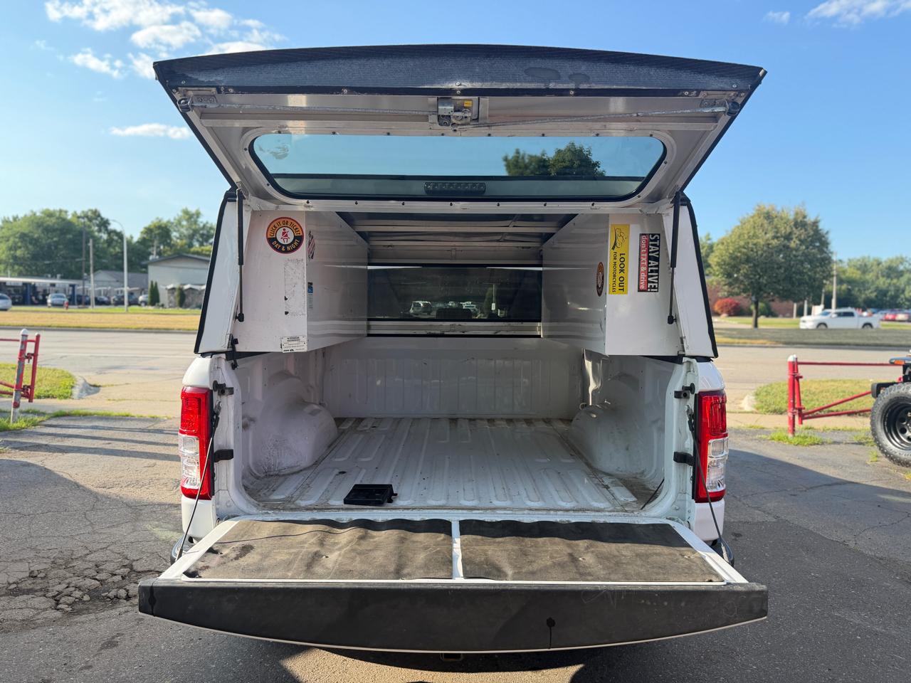 RAM 1500 Tradesman 4x4 Crew Cab 5'7" Box 2020