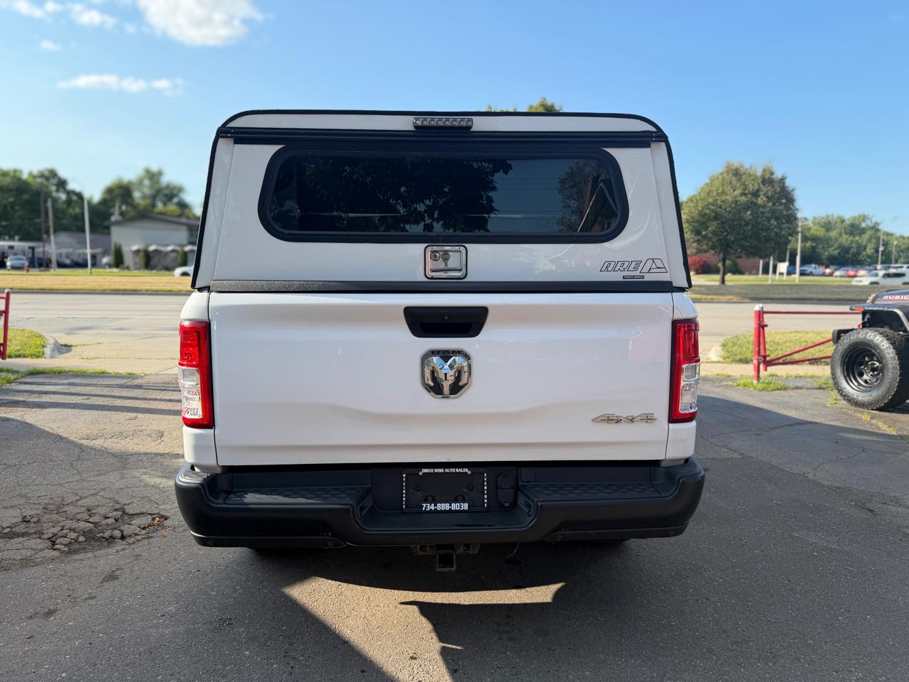 RAM 1500 Tradesman 4x4 Crew Cab 5'7" Box 2020