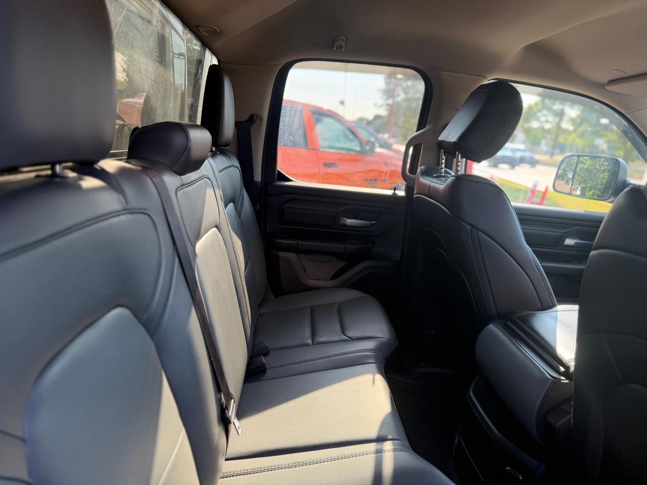 RAM 1500 Tradesman 4x4 Crew Cab 5'7" Box 2020